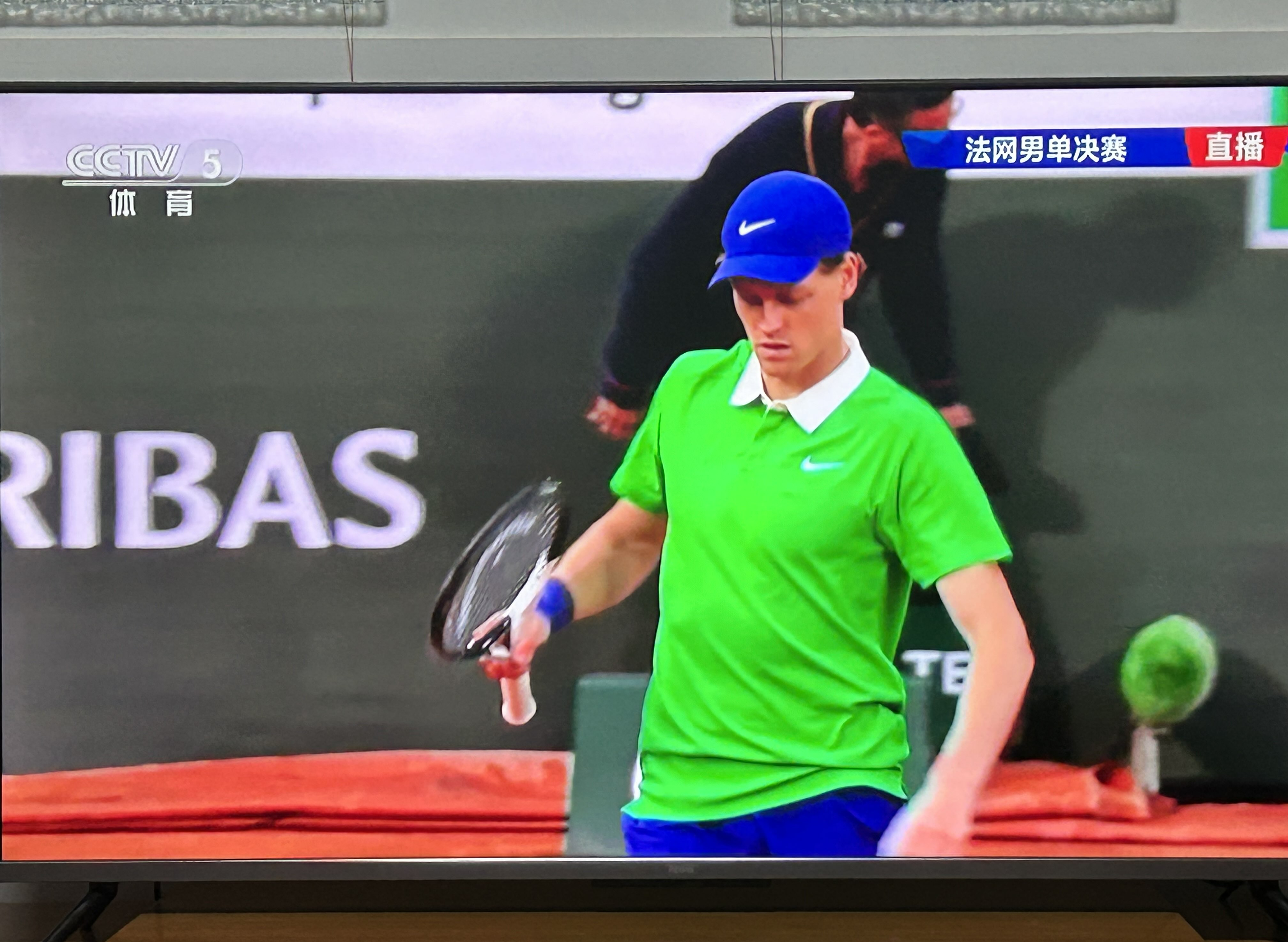 乐鱼app下载页阿扎伦卡在勇士比赛中晋级下一阶段，夺冠引发热议！比赛高潮迭起的简单介绍