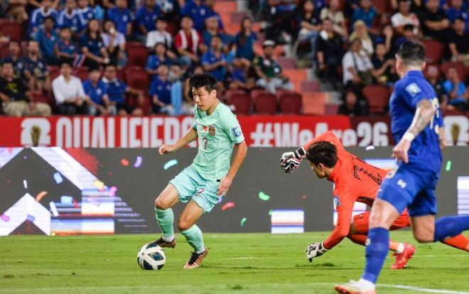 乐鱼APP关于摔跤锦标赛焦点战：姑苏麒麟队大胜吴越旋风队，外线火力全开。回归即成焦点的信息